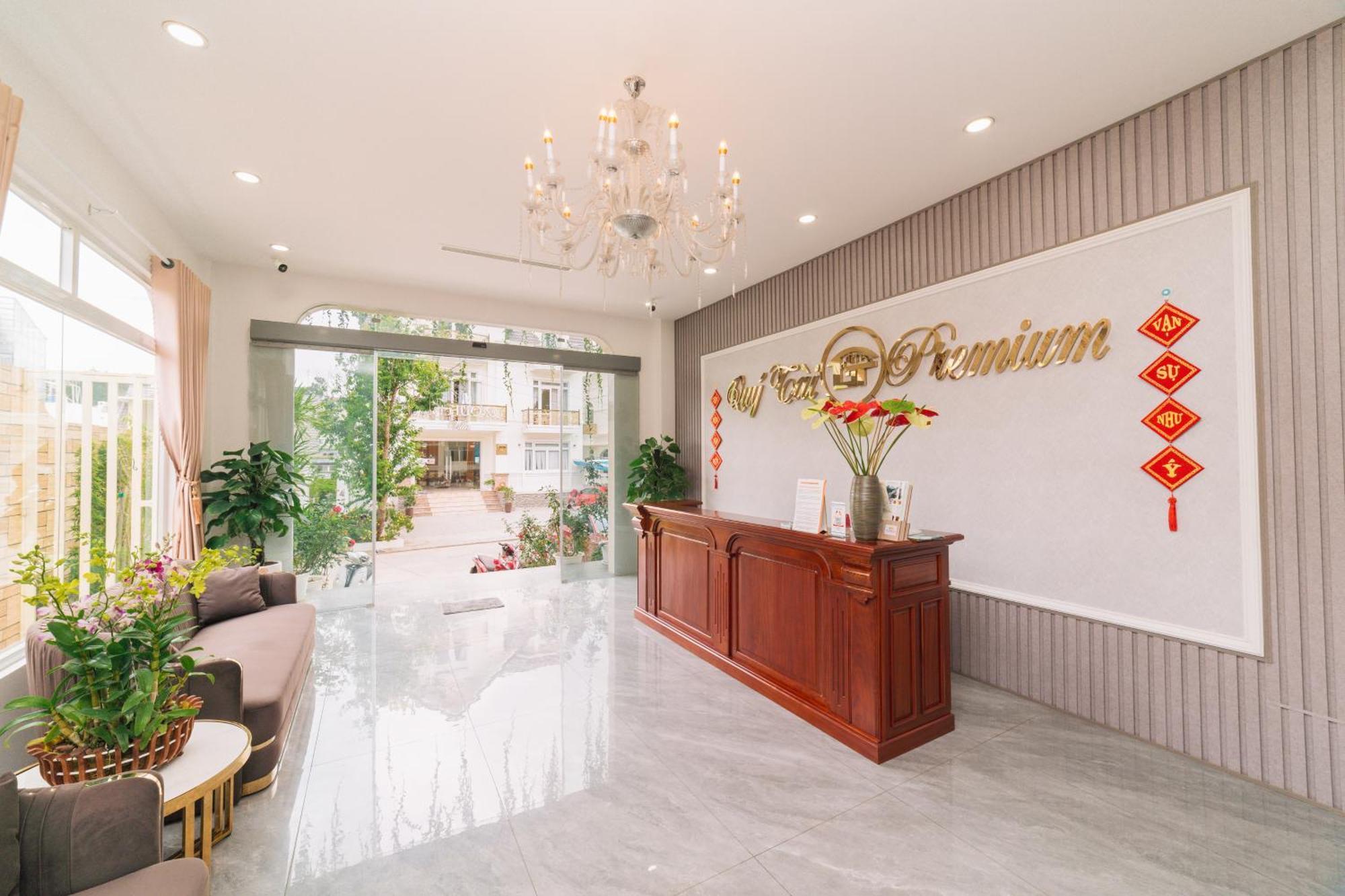 Quy Tai Premium Hotel Далат Экстерьер фото