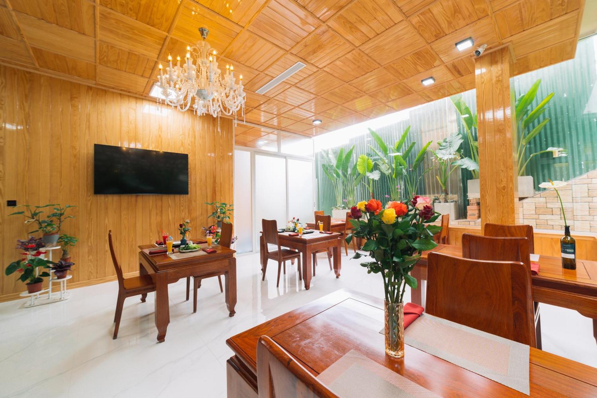 Quy Tai Premium Hotel Далат Экстерьер фото